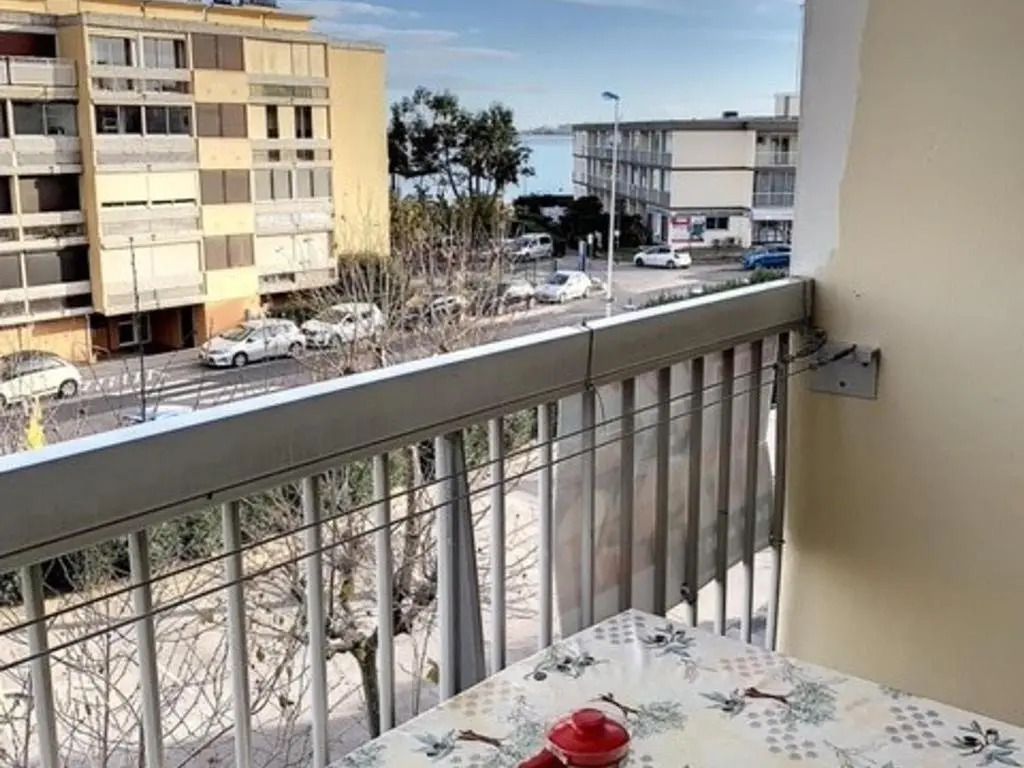 Appartement Balaruc-les-Bains, 1 pièce, 2 personnes - FR-1-503-95