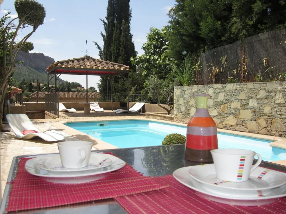 BOUTIQUE HOSTEL BY Cassis