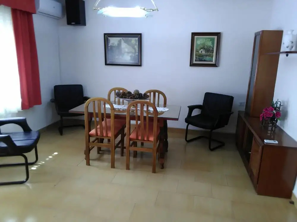 Excelente Piso a 5 minutos del Casco Histórico