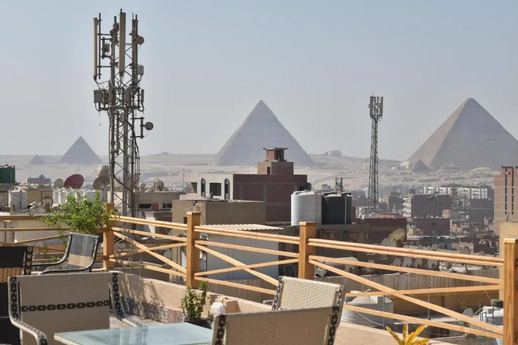 Rihana pyramids hotel