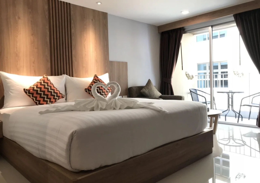May Hotel