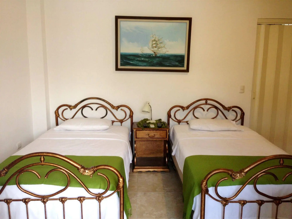 El Patio Suites II