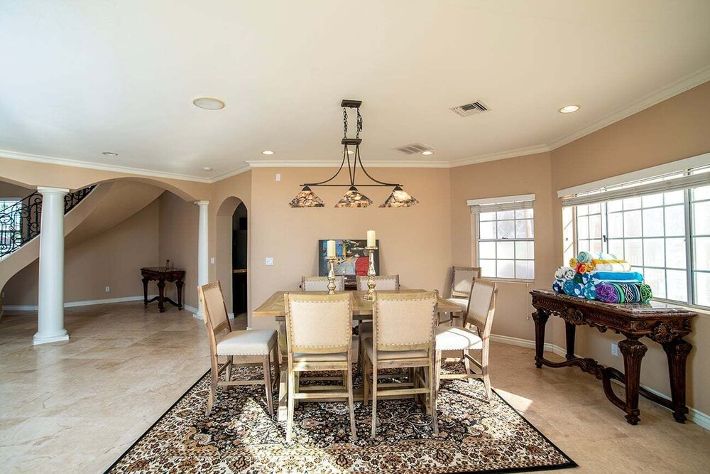 Luxury Golf Course Retreat on Hogan