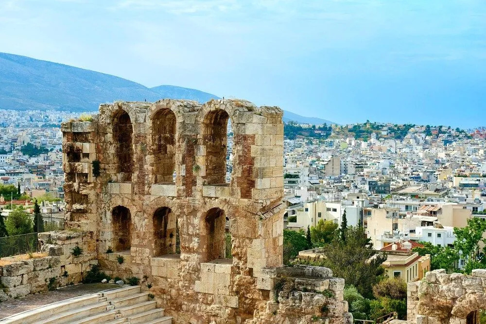 Blue Ark Comfort near Acropolis