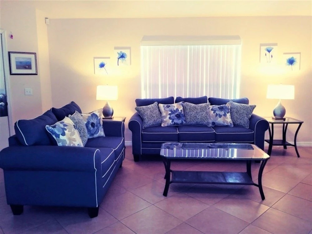 Executive 4 Bed/3 Bath/private Pool Near Disney 4 Bedroom Home
