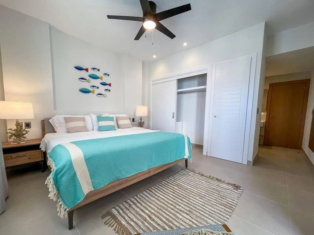 Incredibly Beautiful Condo Just Steps to the Beach