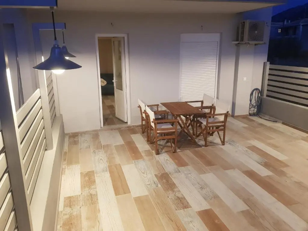 Ares Suites
