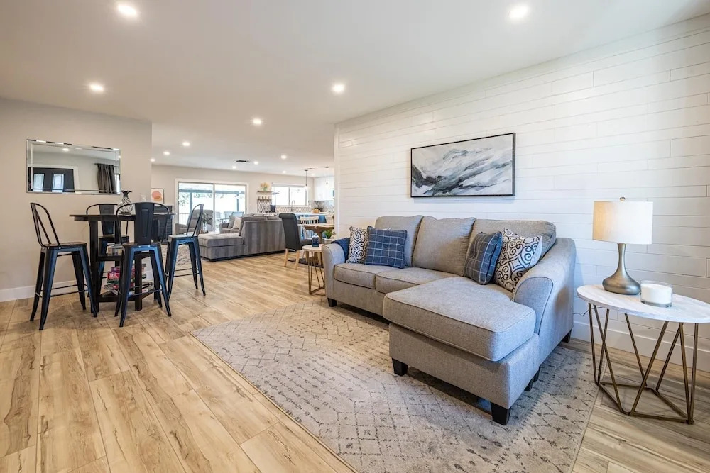 Open Floor Mesa Gable Vacation Home with Heated Pool by Redawning