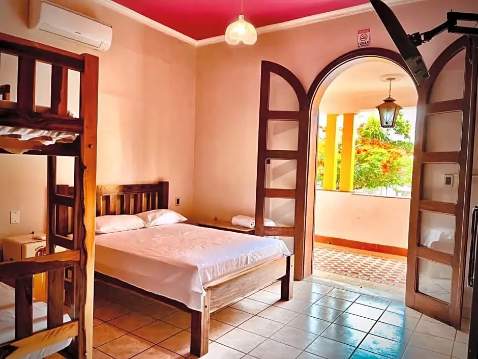 Dom Alberto Hostel