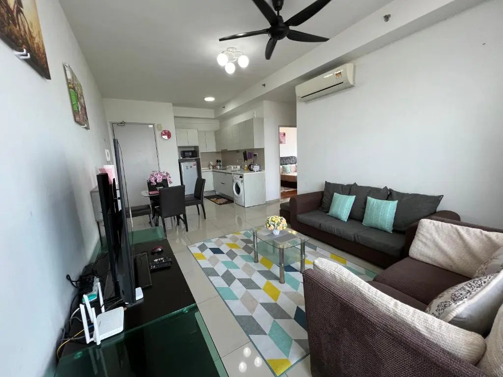 DGunduls Homestay Family Suite 2R 2B by DGH I-CITY