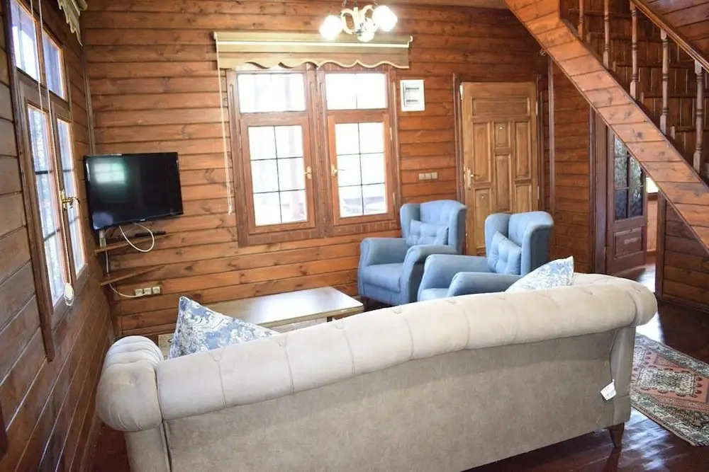 Zahi Bungalov