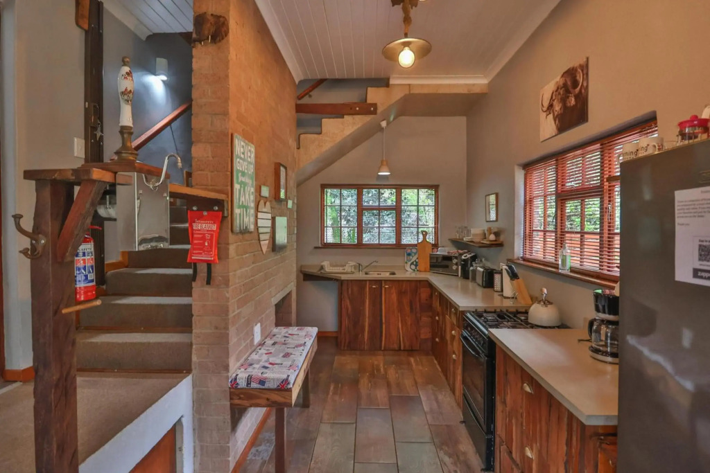 Self catering, fully equipped, 2 storey cottage.