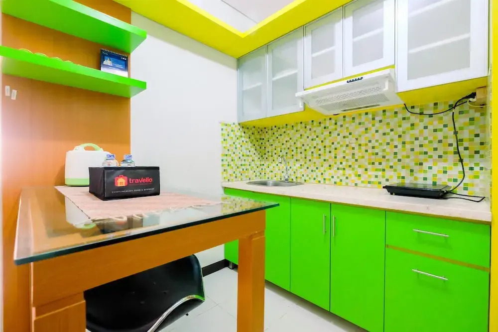Cozy and Modern Studio at Nifarro Park Apartment by Travelio