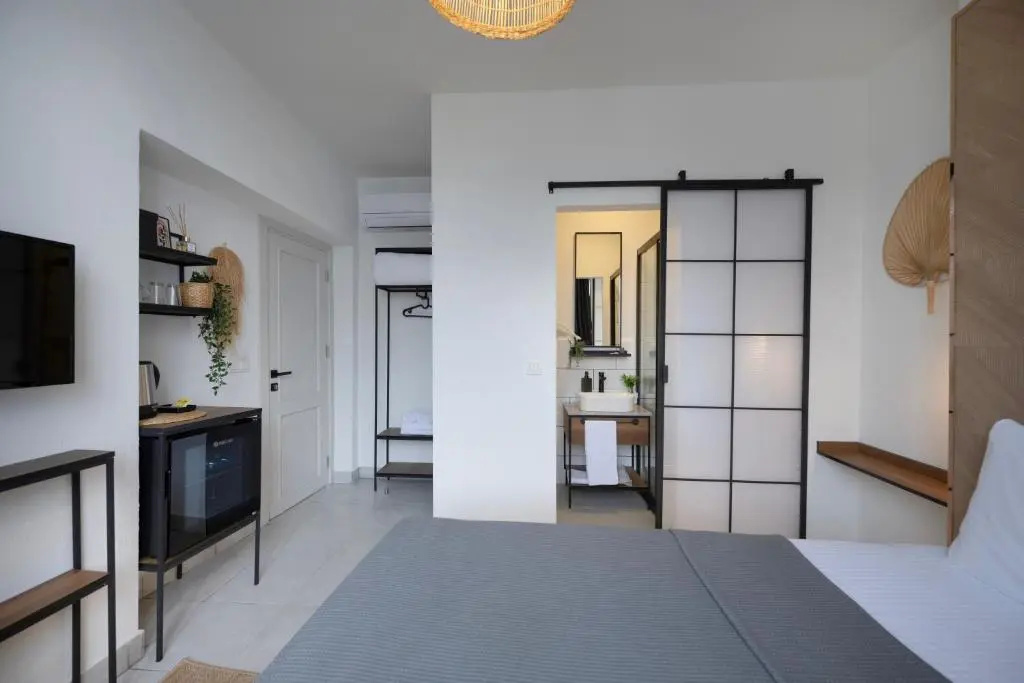 The Easy Rooms Verandah