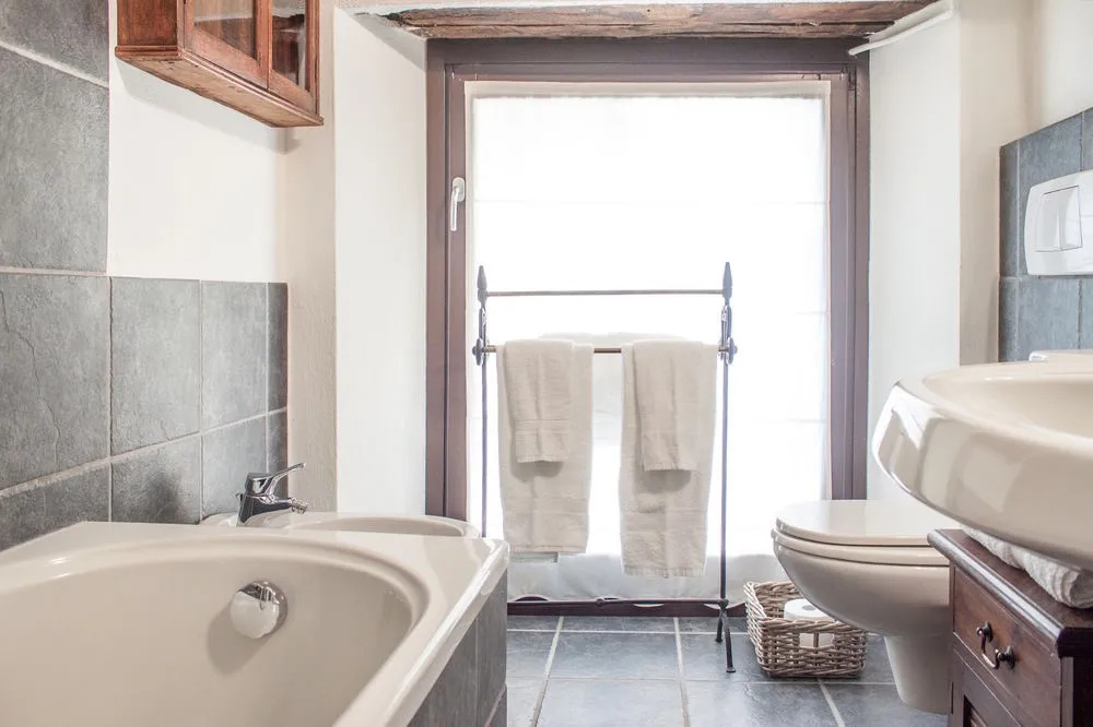 Il Molo by "The House Of Travelers"