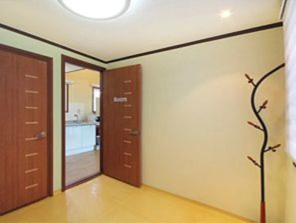 Anmyeondo Blue Ara Pension