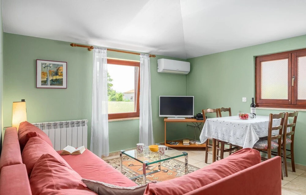 Stunning Apartment in Porec With 1 Bedrooms and Outdoor Swimming Pool