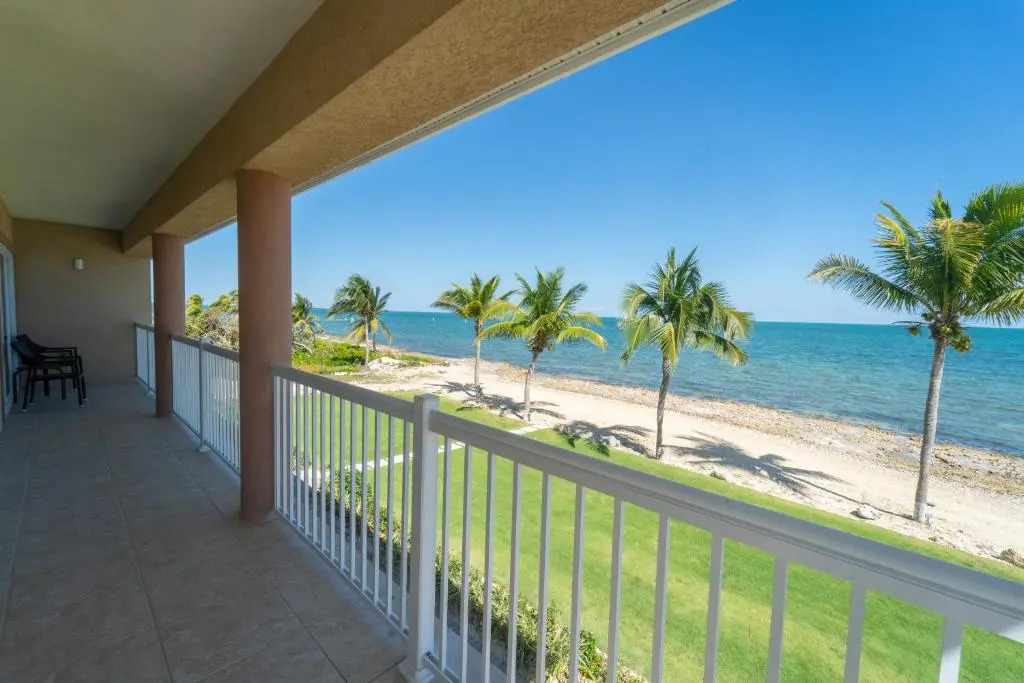 Holiday Inn Resort Grand Cayman by IHG