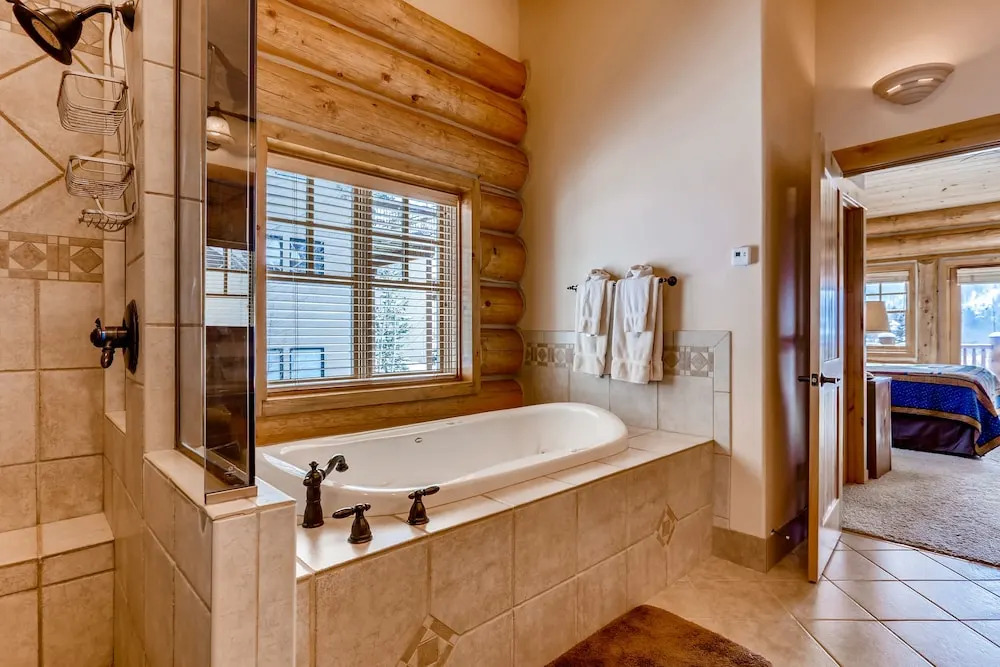 The Reserve House 6 Bedrooms 4.5 Bathrooms Home