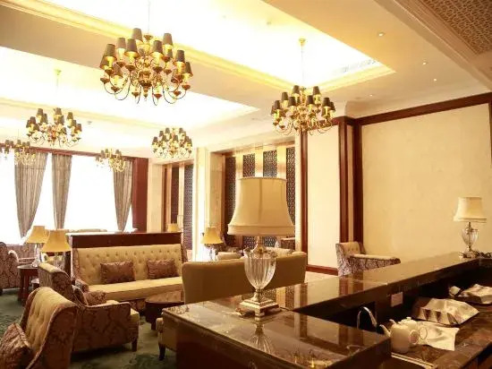 Gushi Yibai International Hotel