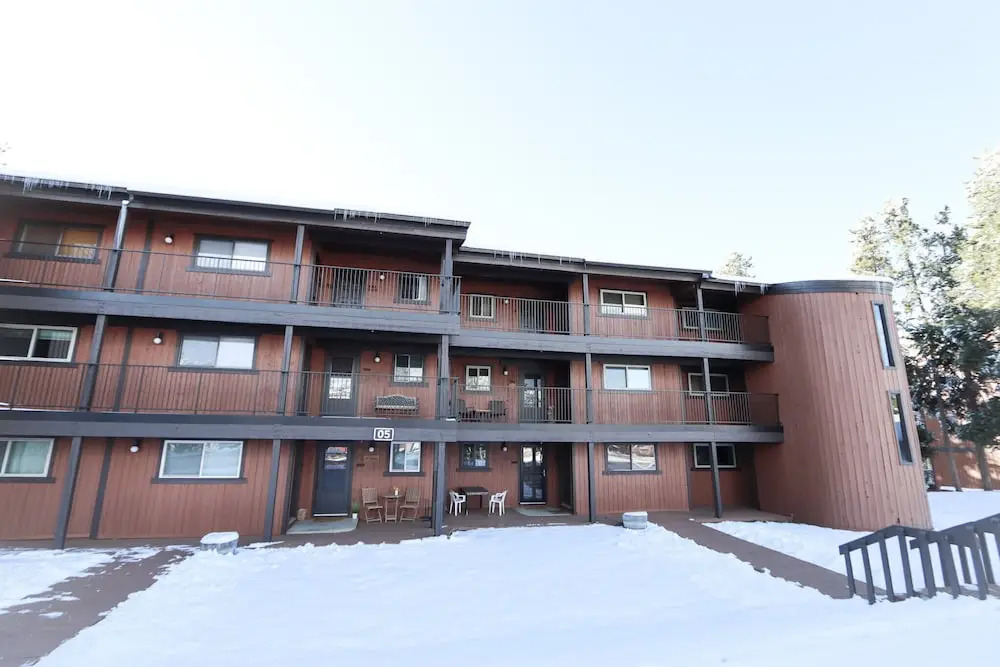Whisk Away to Winter Park! 2 BDR 5 Min From Skiing