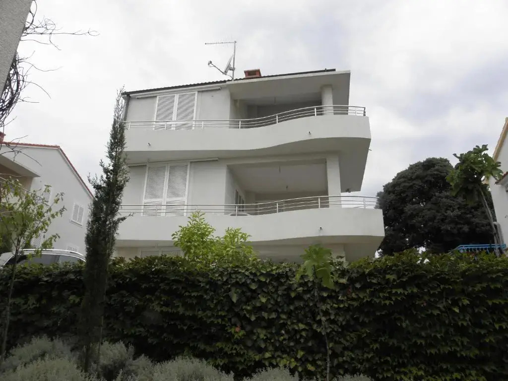 Apartments Preko