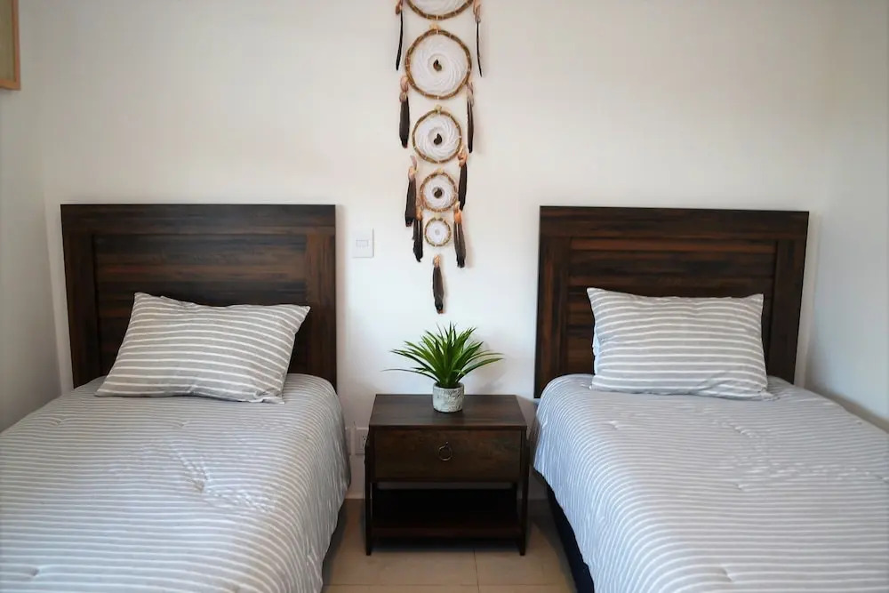 Condo Niza 266 by MDR