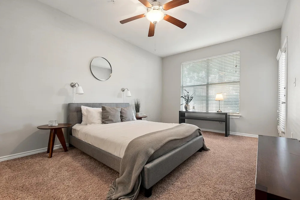 Uptown Dallas Apartments