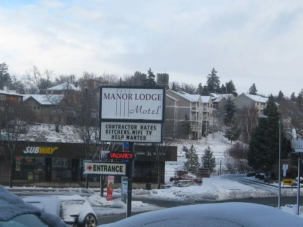 Pinelodge Motel