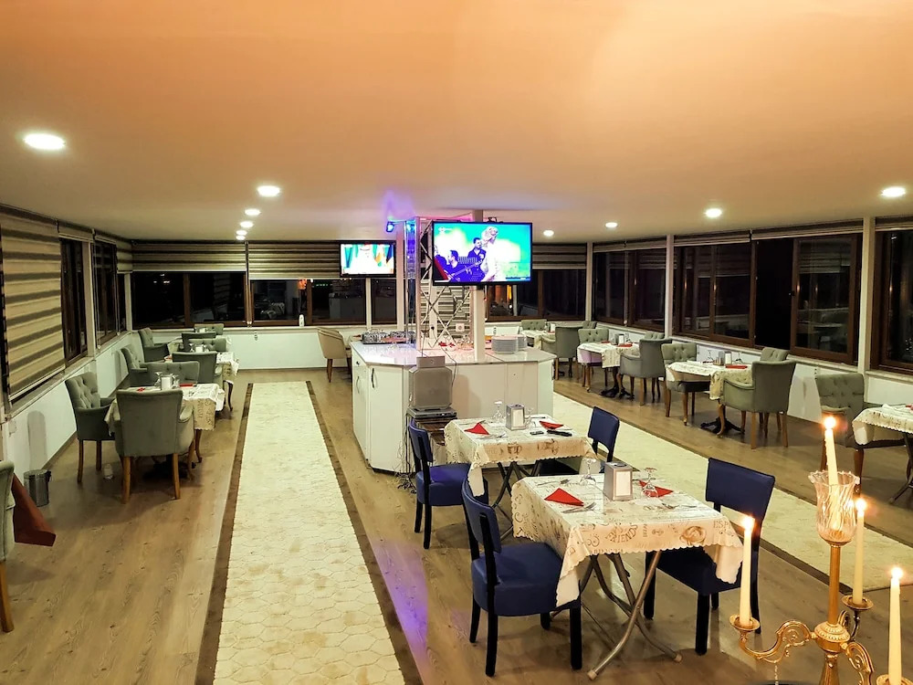 Ozhayat Hotel