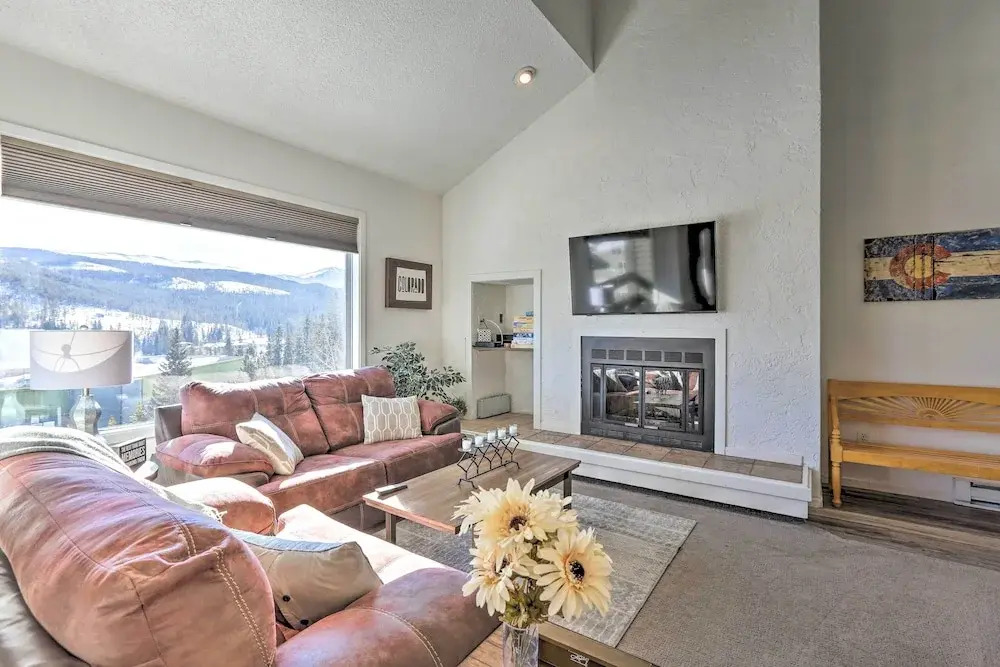 Walkable Winter Park Condo ~ 4 Mi to Slopes!