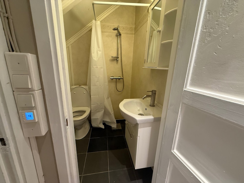 Arctic Skyview Retreat in Tromso - With Parking