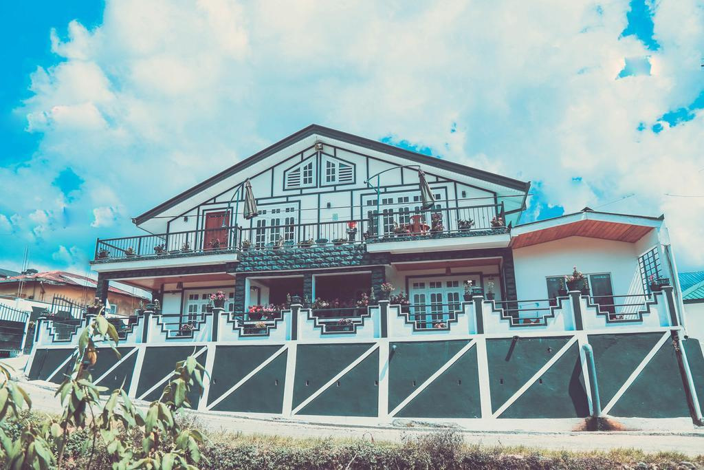 Himawari Hills Hotel and Hostel