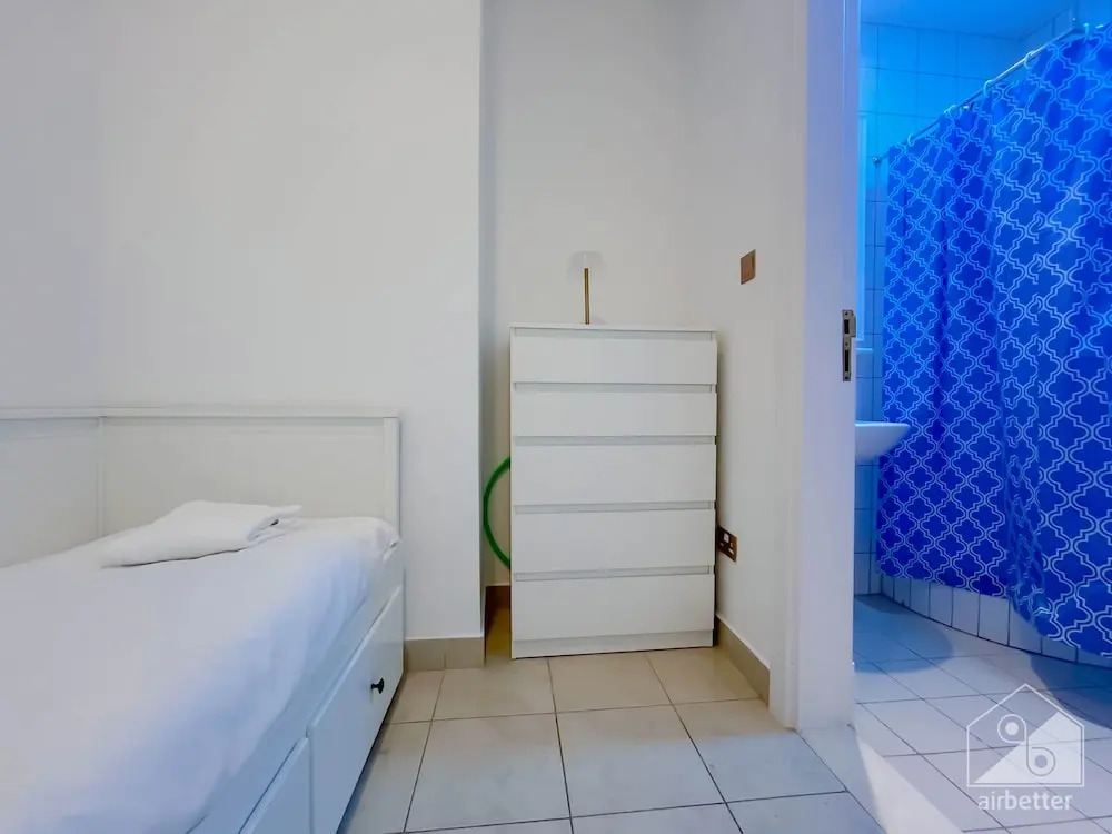 Seaview Penthouse with Private Gym & Outdoor Pool