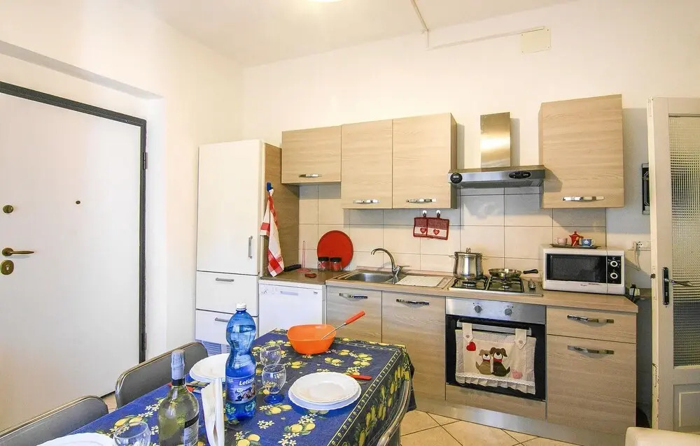 Stunning Apartment in Fiumaretta di Ameglia With Wifi and 1 Bedrooms