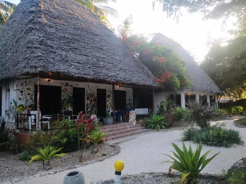 Mambo Ocean Resort