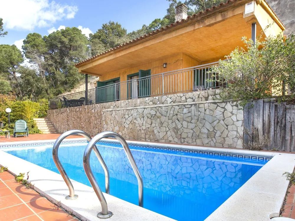 Serene Villa in Lloret de Mar With Private Swimming Pool