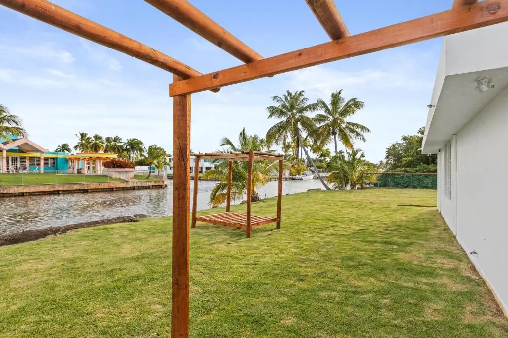 Full-Service Villa with Driver, Meals, Pool