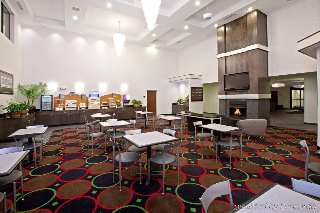 Holiday Inn Express Indianapolis - Southeast by IHG