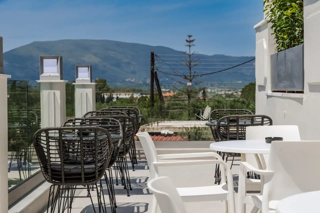 Nikon Boutique Hotel