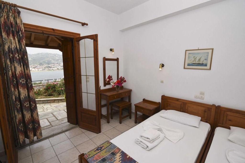 Evlalia Studios & Villas