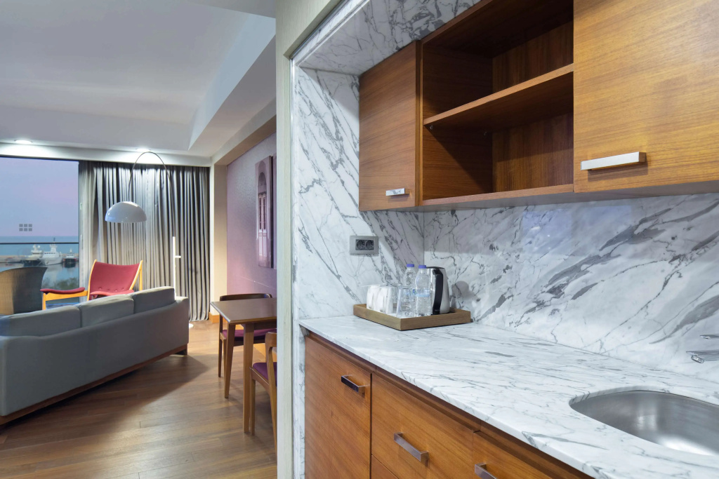 DoubleTree by Hilton Kusadasi