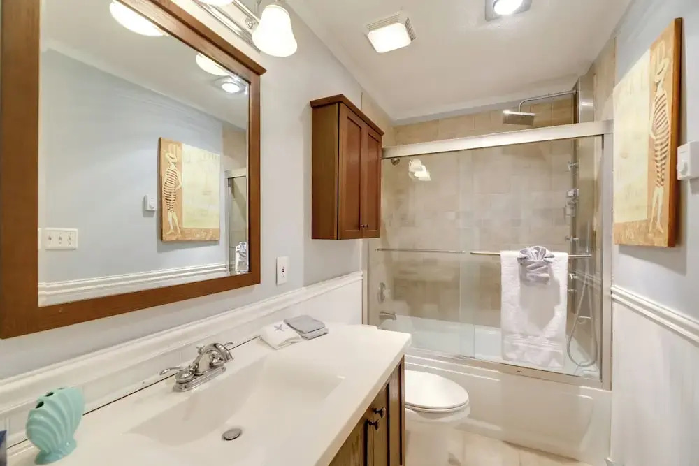 Beachfront Family Condo w/ Stunning Views!