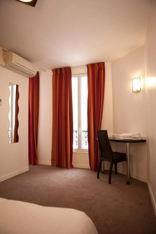 Royal Wagram