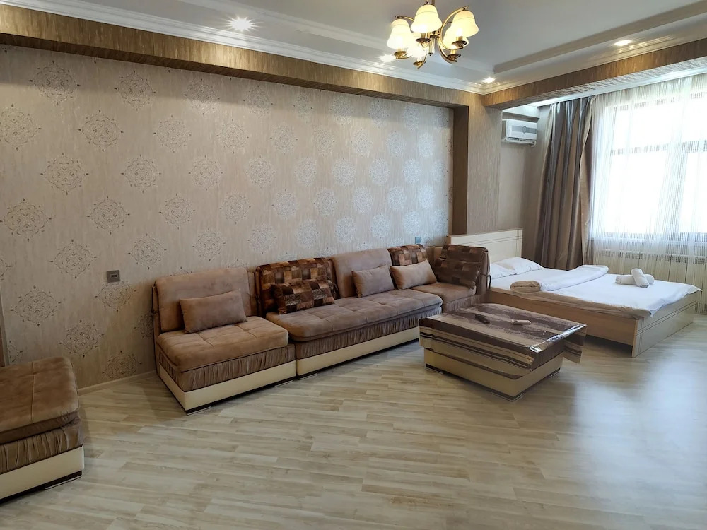 Туристические апартаменты в Баку, B056