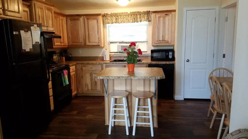 Yellowstone Wildlife Cabins