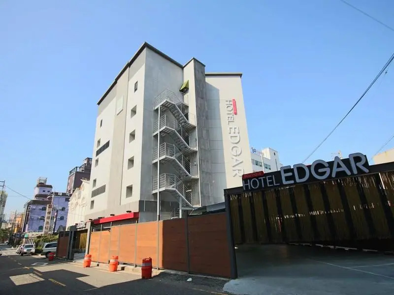 EDGAR Hotel