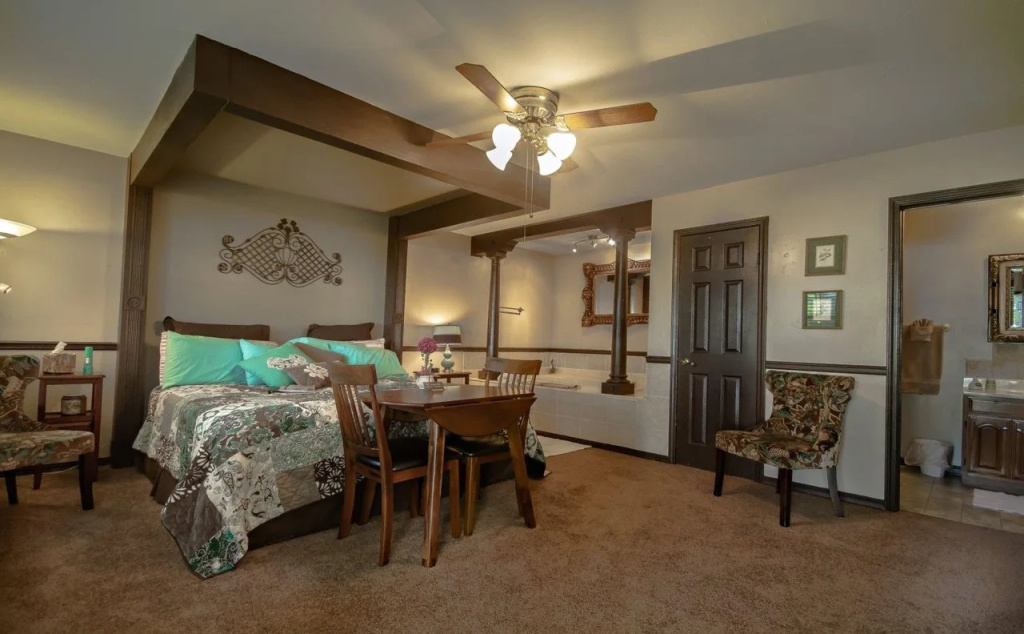 The Dickey House Bed & Breakfast