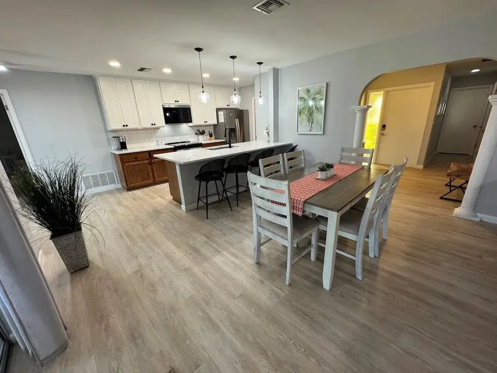 Punta Gorda Isles South Facing Pool, Dog Friendly, Less Than 2 Miles To Downtown 3 Bedroom Home