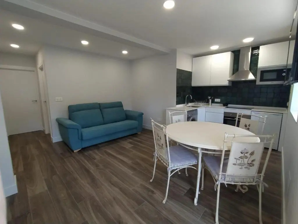 Apartamento Manuela, totalmente nuevo, 8 km de la playa